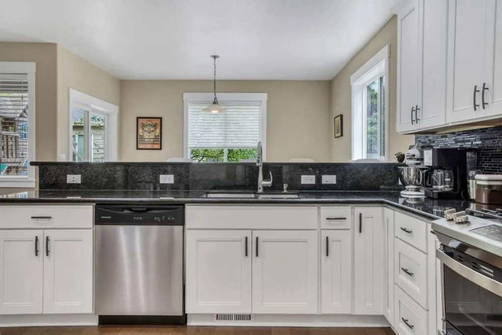 Spacious Se House - Toy Room, Ac, Walk To Food! Portland